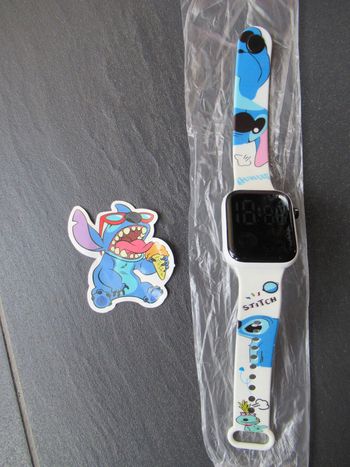 Montre numérique / digitale Stitch neuve