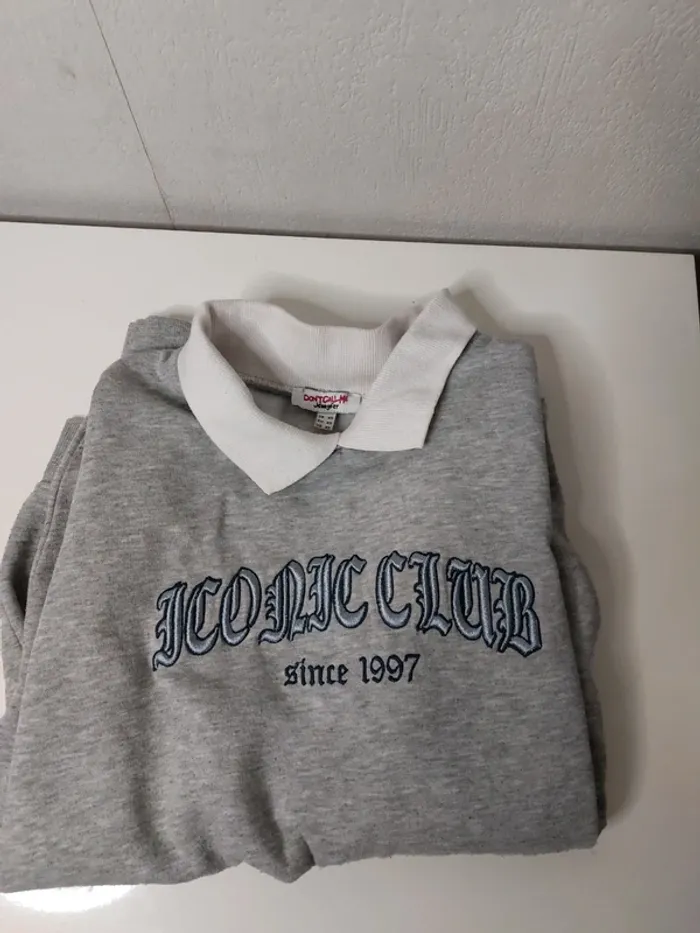 Sweat-shirt gris à col écru "Jennyfer" - photo numéro 3
