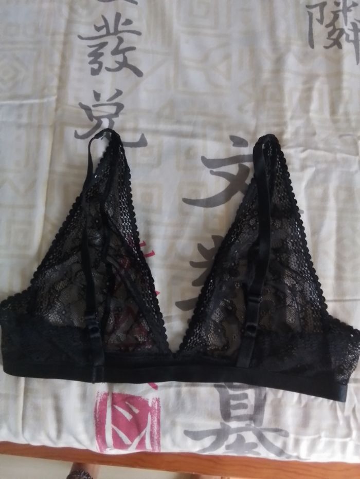 Soutien gorge dentelle - photo numéro 3
