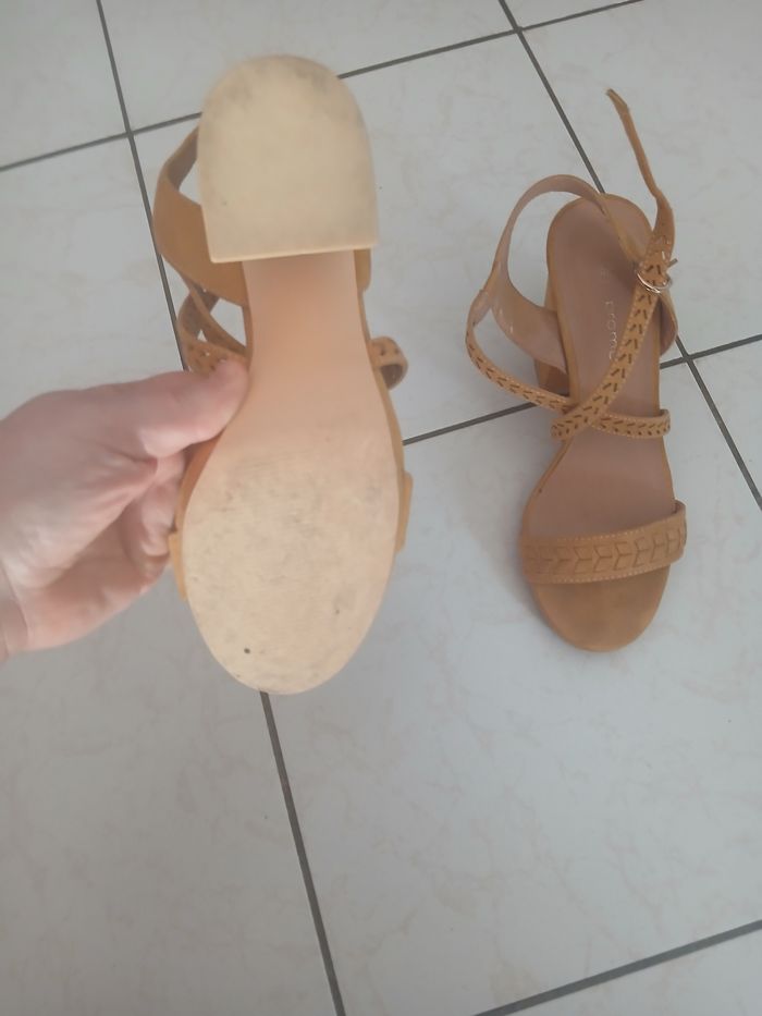 Chaussure à talon carré - photo numéro 4