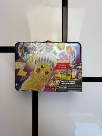 Pokémon Valisette Pikachu EV8 Etincelle Déferlante
