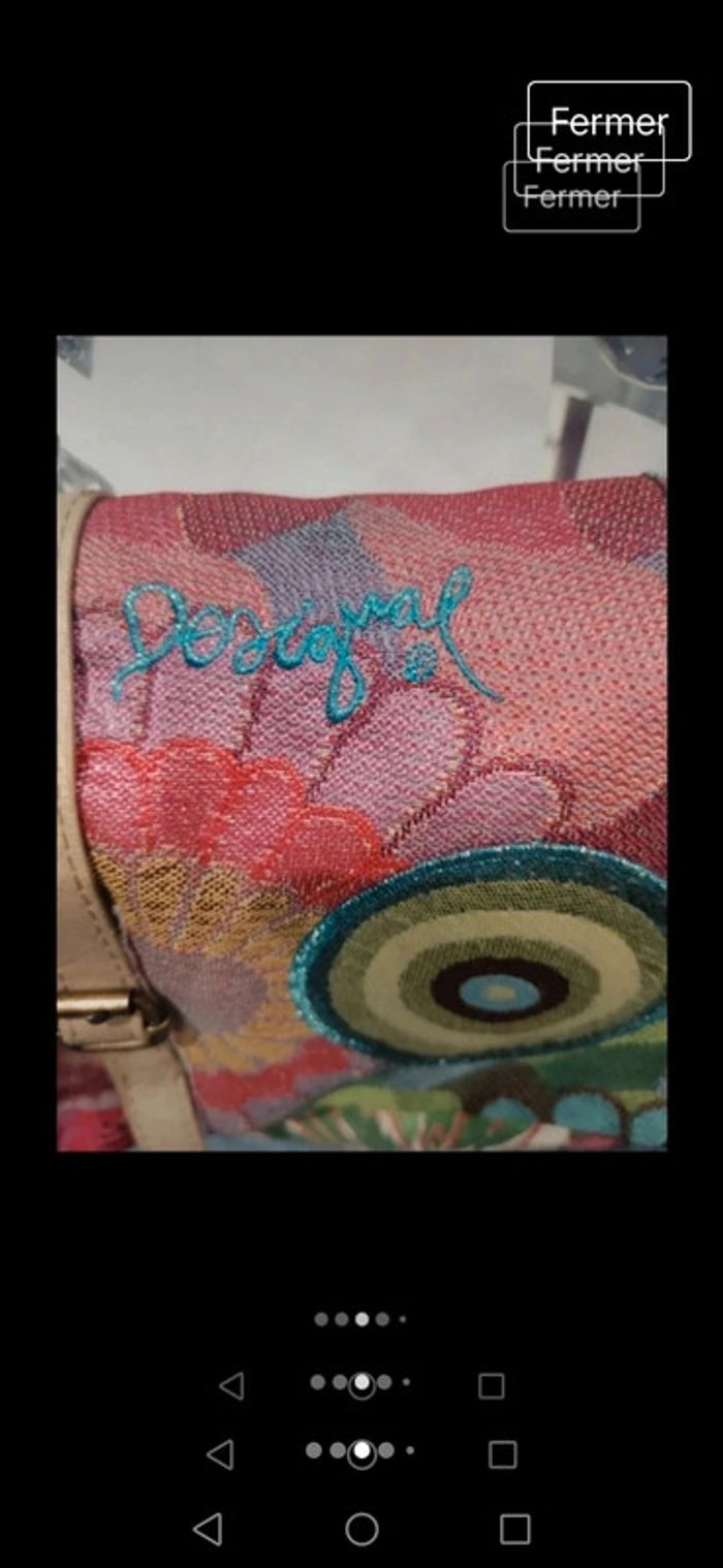 Sac desigual bon état il juste une marque de stylo à intérieur - photo numéro 3