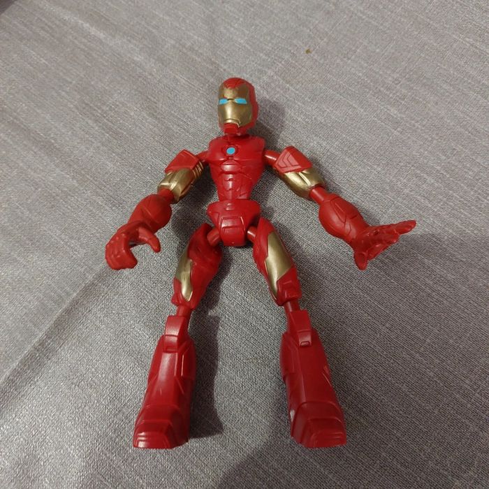 Figurine iron man