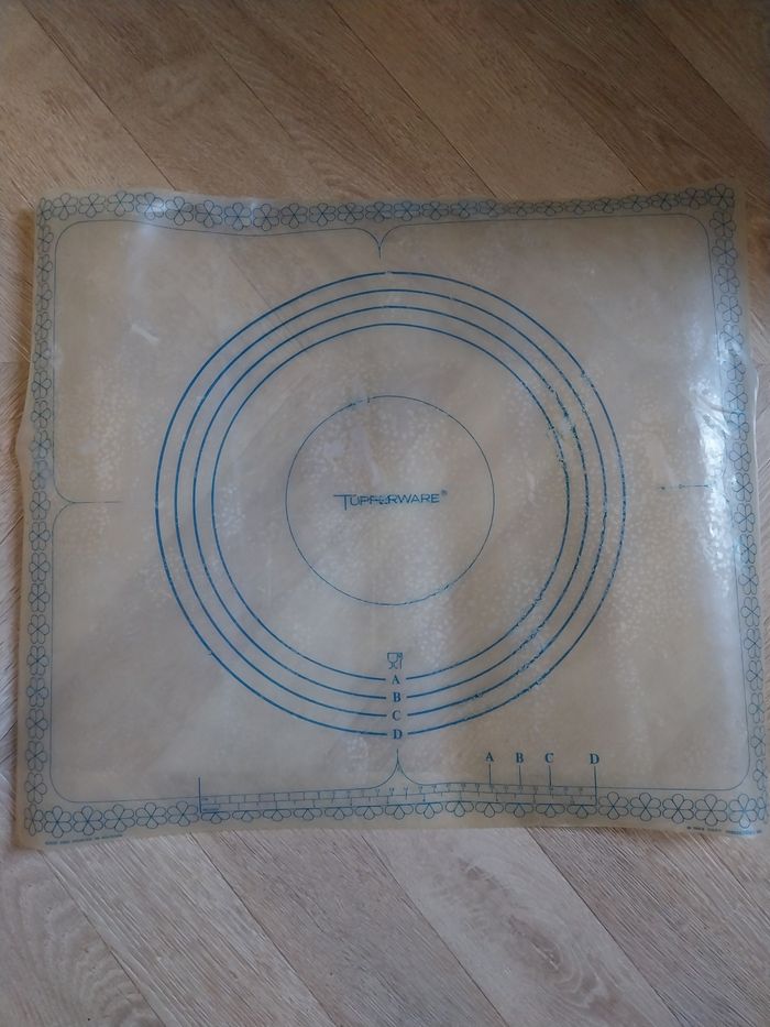 Tapis feuille à pâtisserie vintage Tupperware