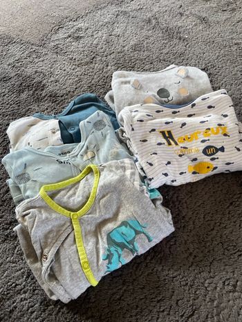 Lot pyjamas 6 mois