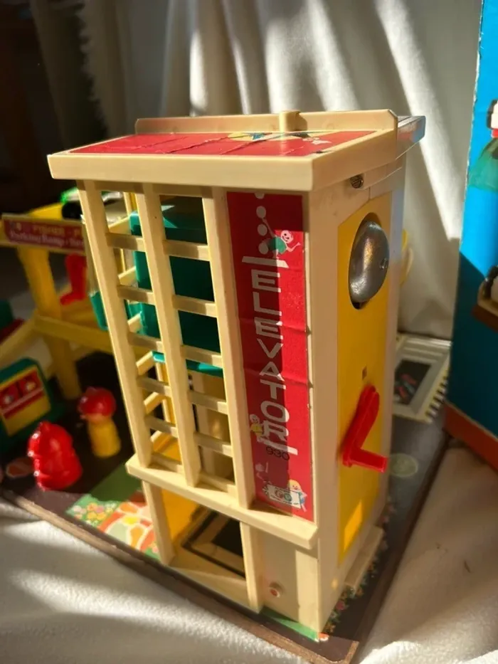 Garage Fisher Price vintage 930 – complet avec boîte - photo numéro 3