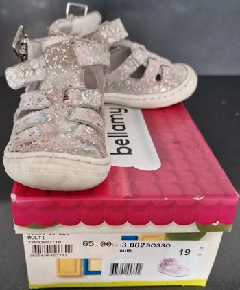 Chaussures 👟 1er pas babies T19 (BE avec défaut)