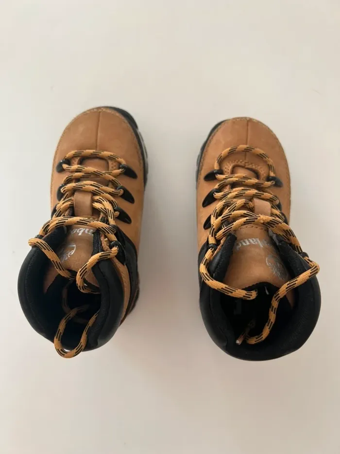 Chaussures à lacets Timberland taille 24 - photo numéro 3