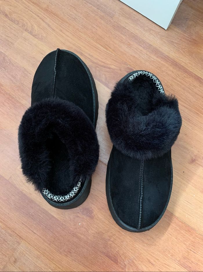 Mules Bottines Noires Inspi UGG
