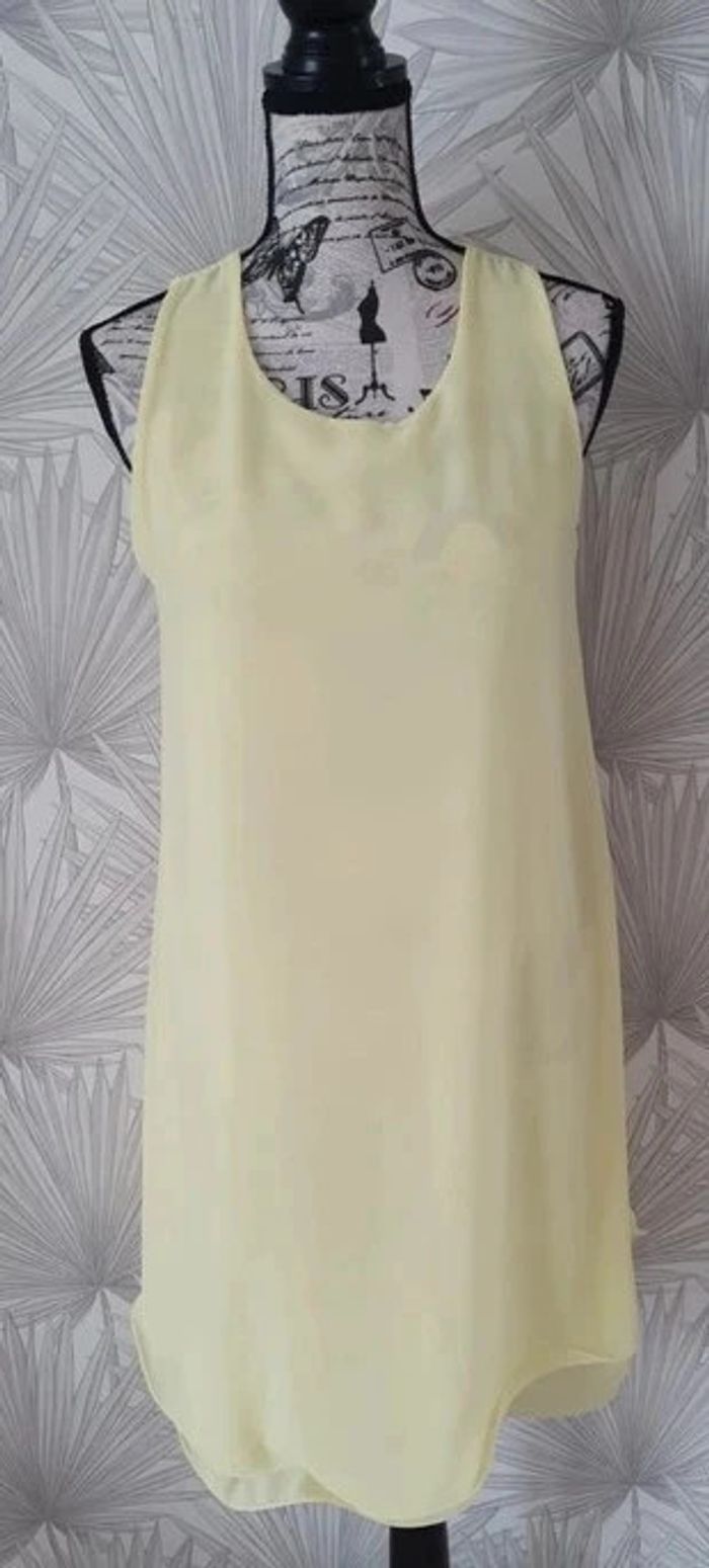 Jolie robe d'été fluide jaune clair taille unique - photo numéro 3