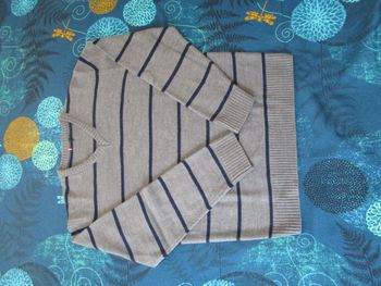 Pull homme sweat col V Taille XL Gris à rayures (T101)