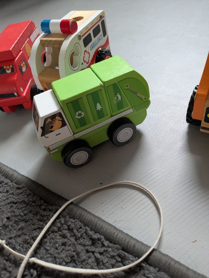 Véhicule en bois ki - photo numéro 3