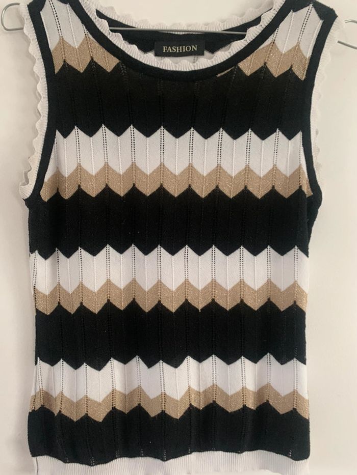 Haut sans manche - photo numéro 2