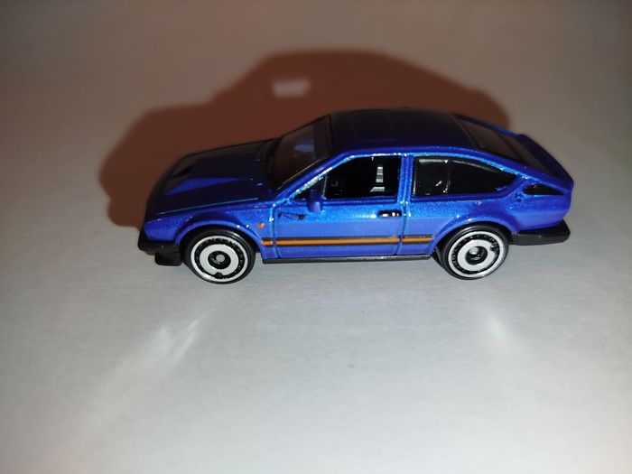 Hot Wheels Alfa Romeo GTV6 3.0 2024 - photo numéro 4