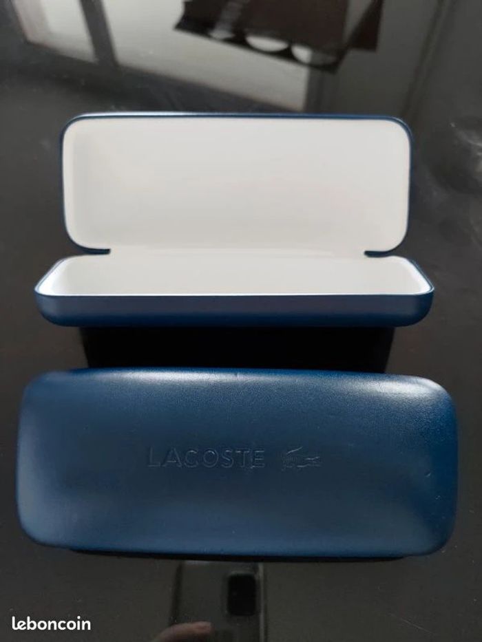 lot de 2 Boitiers lunettes lacoste