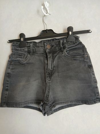 Short fille 14 ans
