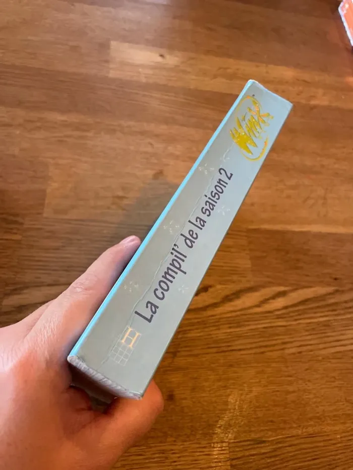 Livre Winx Club La compil de la saison 2 - photo numéro 3