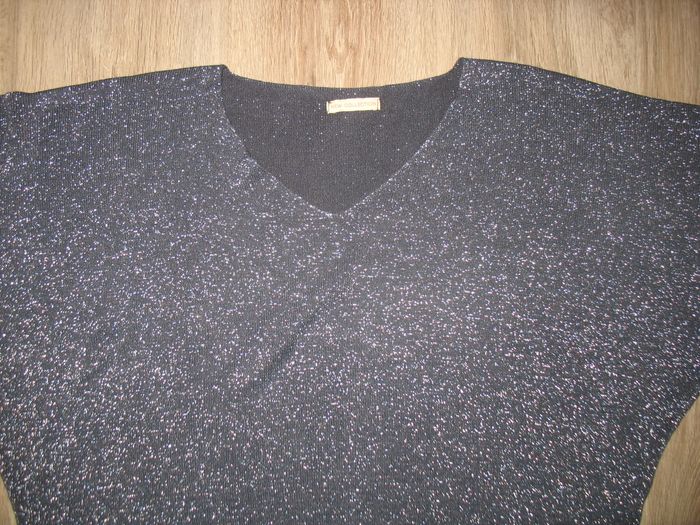 PULL M 3/4 BLEU MARINE A PAILLETTES "NEW COLLECTION" - TAILLE UNIQUE - n°01 - photo numéro 2