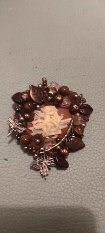 Broche faite main