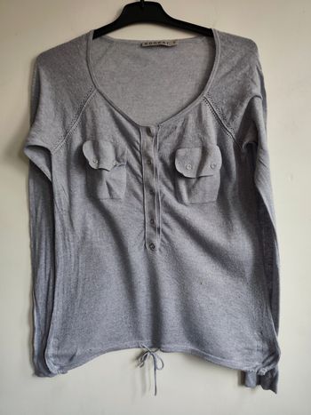 Pull fin / haut manches longues Kookaï taille 0 (XS) – gris, col V, poches poitrine