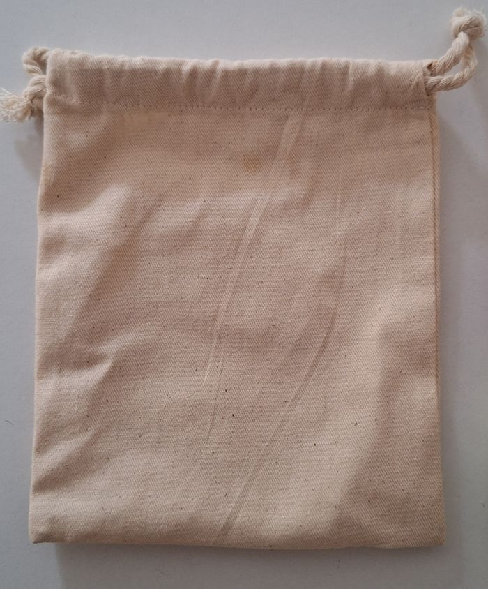 Pochette cadeau en tissu pour Noël avec 3 savons - photo numéro 5