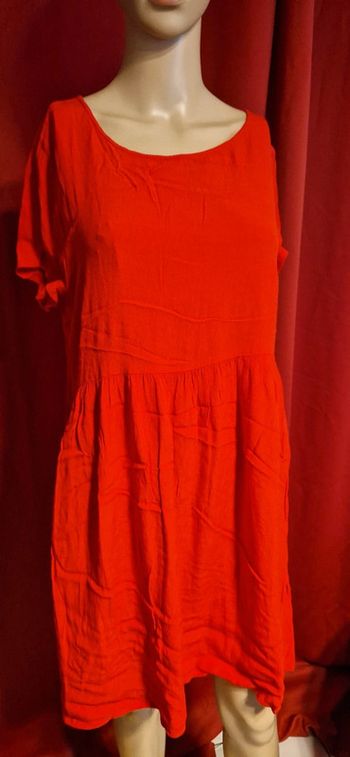 Robe rouge légère Etam taille 38