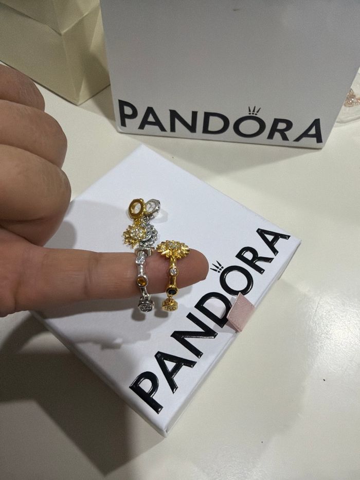 Lot de deux paires des bijoux pandora - photo numéro 4