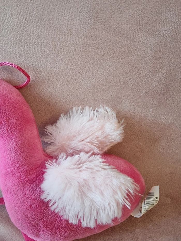 Doudou peluche flamant rose à suspendre - photo numéro 6