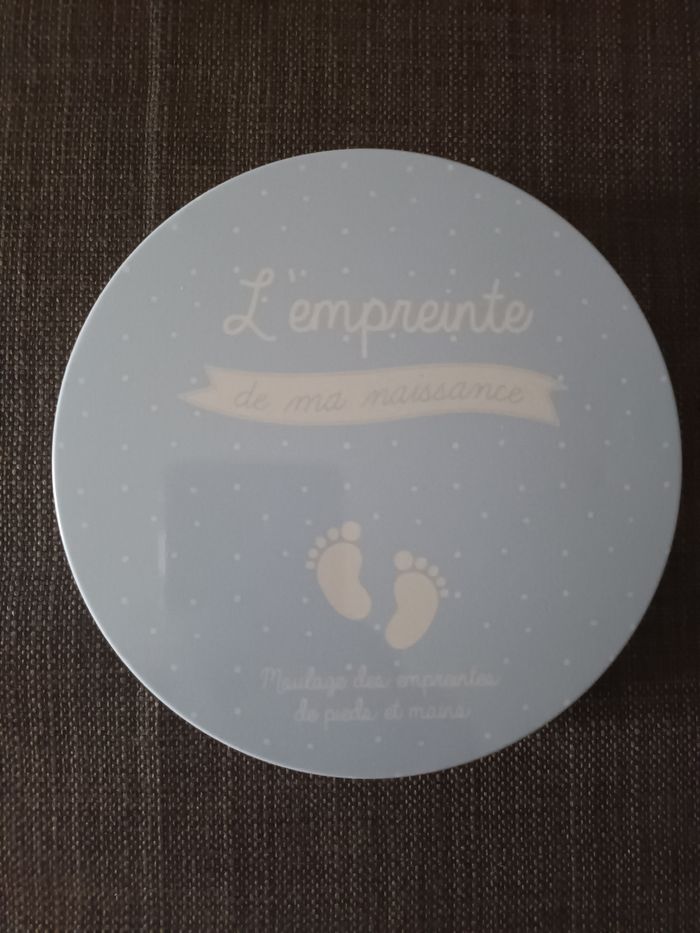 Boîte à empreinte bébé