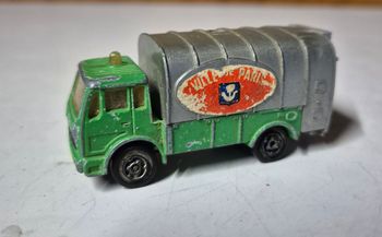 Vehicule miniature Majorette Mercedes 1/100 camion municipal Ville de paris vintage