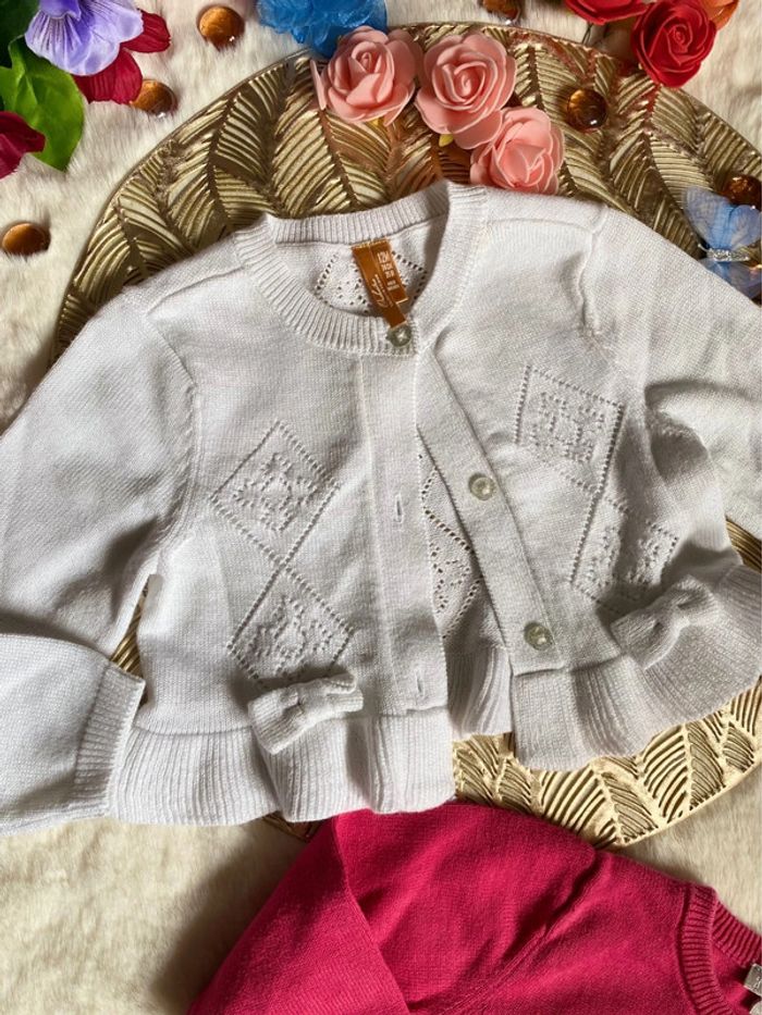 🩷🤍Lot 2 gilets bébé fille 12 mois – Orchestra blanc pailleté & Grain de Blé fuchsia TBE🩷🤍 - photo numéro 2