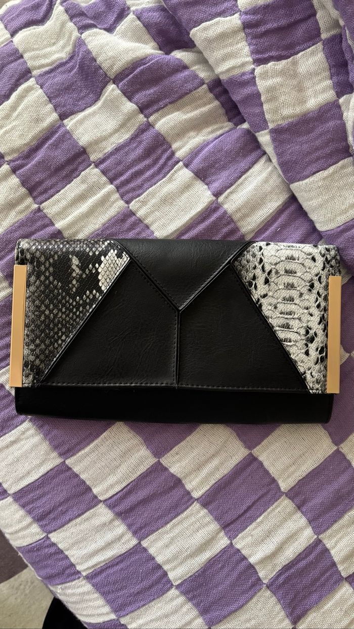 Petit sac à main noir doré et motif serpent - photo numéro 5