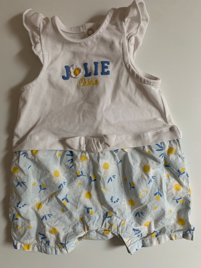 Adorable Combishort orchestra 3 mois marguerite parfait état