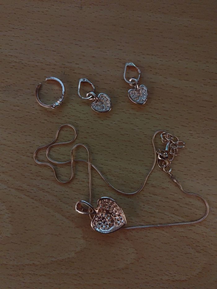 Bijoux collier bague boucles d'oreilles - photo numéro 2