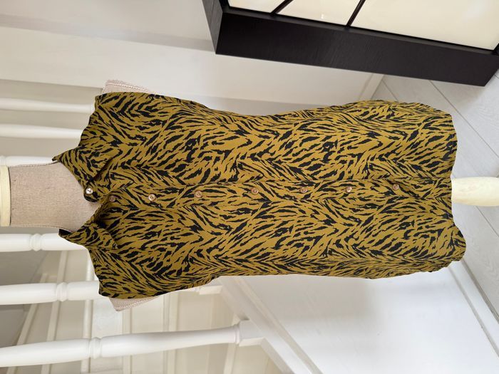 Chemise sans manches Zeeman jaune moutarde à motif zebré noir - photo numéro 2