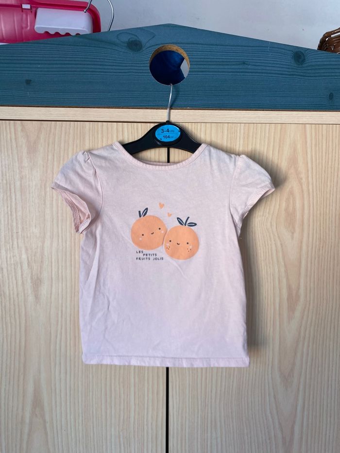 T-shirt « les petits fruits jolie » Kiabi 18 mois