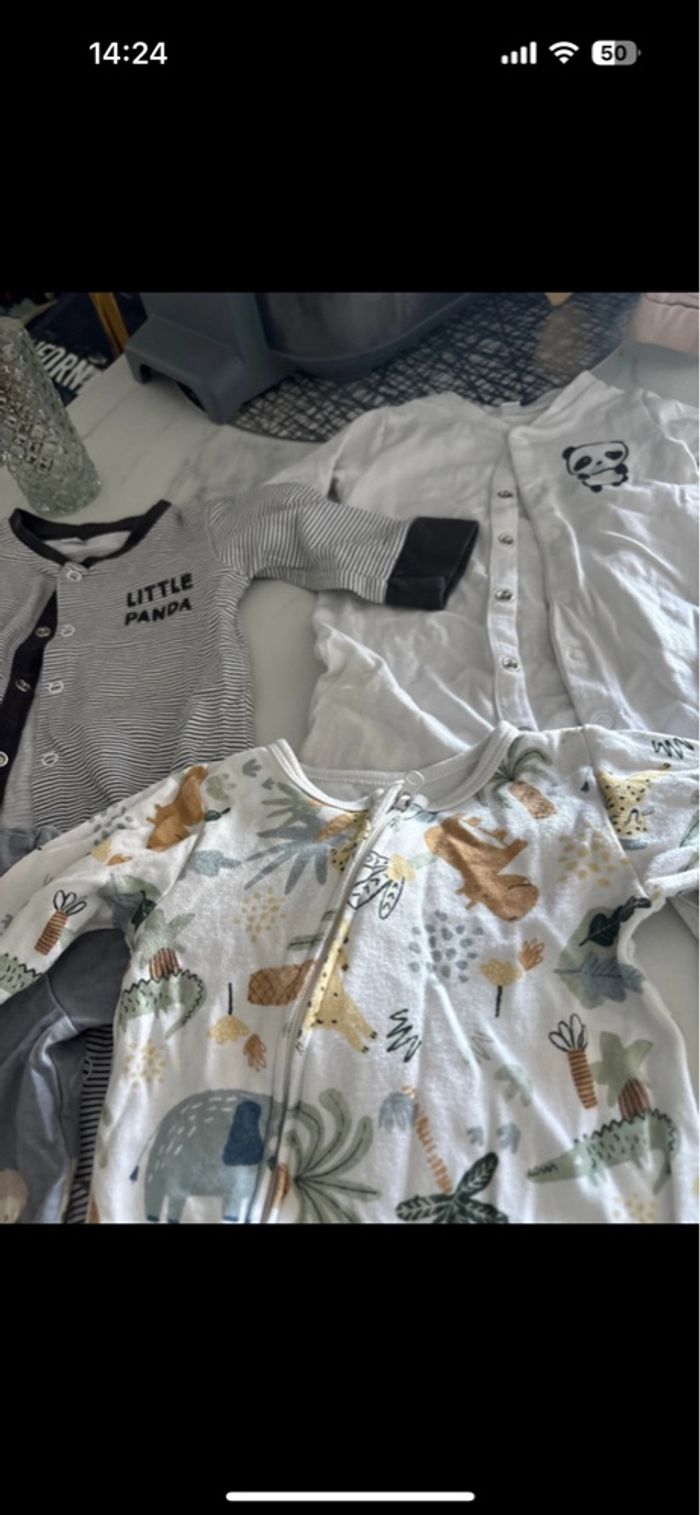 Pyjamas 3 mois - photo numéro 3