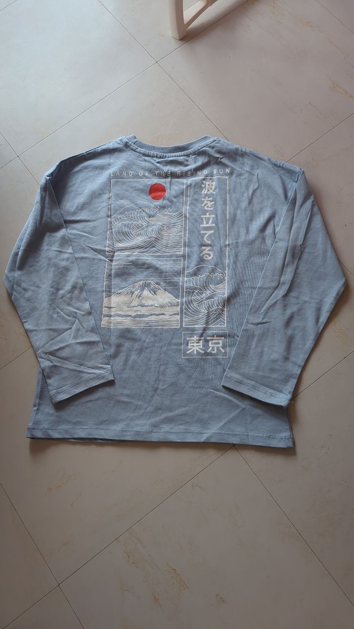 Haut garçon 8 ans - photo numéro 2