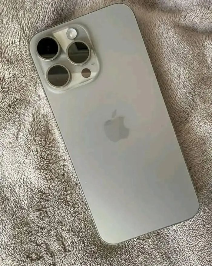 I p h o n e - photo numéro 4