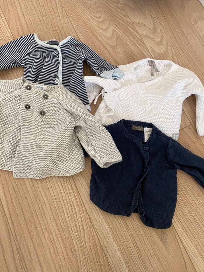 Lot de 4 gilets en 1 mois très bon etat orchestra