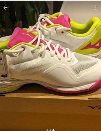 Basket femme neuve Mizuno padel/squash/tennis
