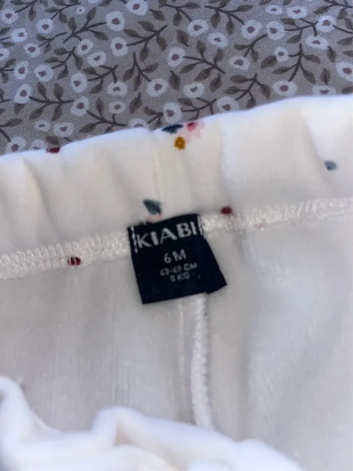 Pantalon fleuris - photo numéro 2