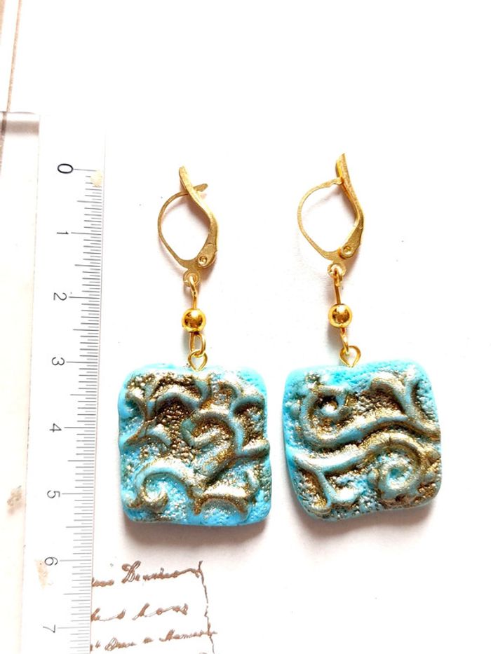 Magnifique paire de boucles d'oreilles pendantes bleu et or - photo numéro 5