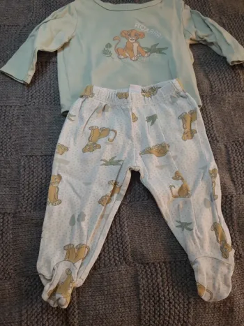 👶Ensemble pyjamas disney taille 6mois-67cm👶
