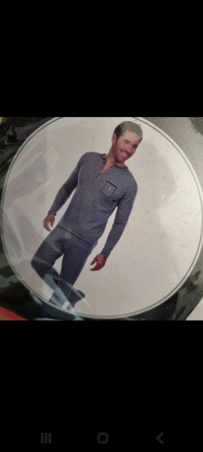pyjama homme  CHEVIGNON taille S - NEUF - photo numéro 4