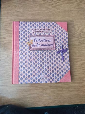 Livre secret et recettes de grand-mère entretien de la maison