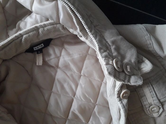 Manteau côtelé beige état neuf - photo numéro 3