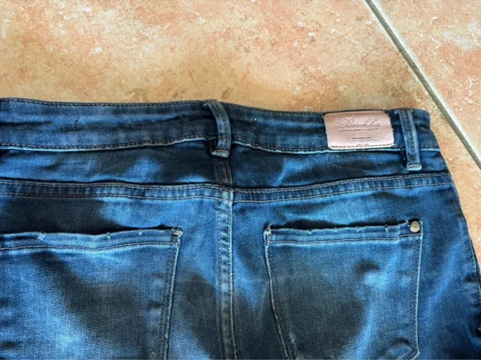 Jean bershka T 38 - photo numéro 3