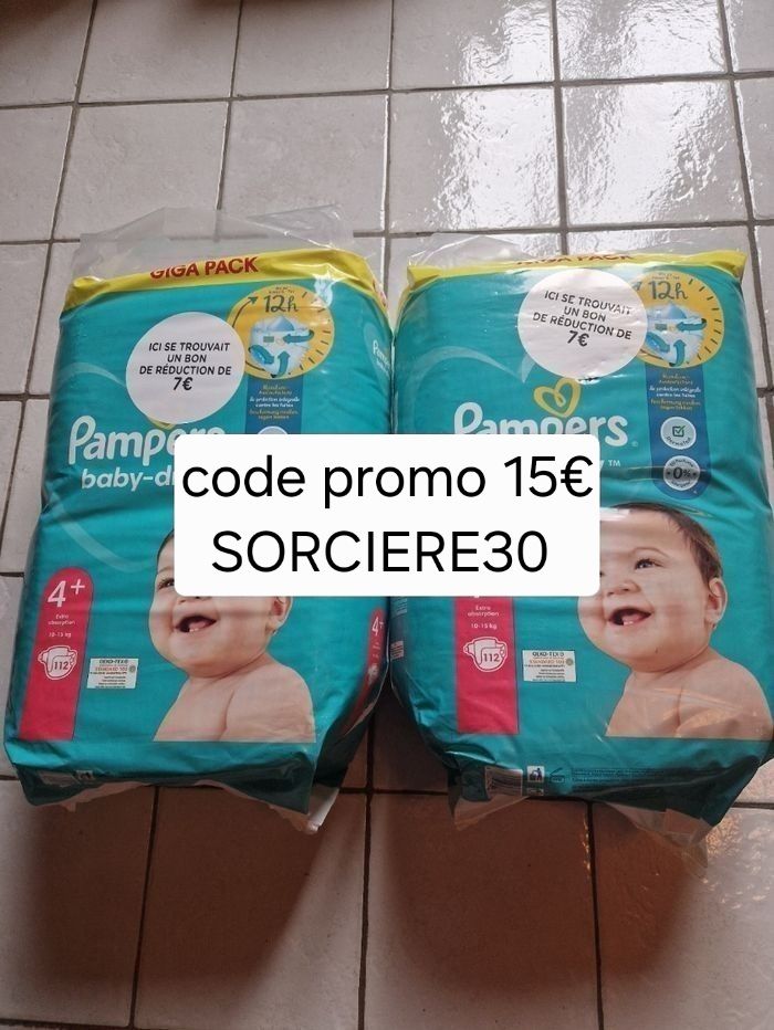 224 couches Pampers baby-dry taille 4+