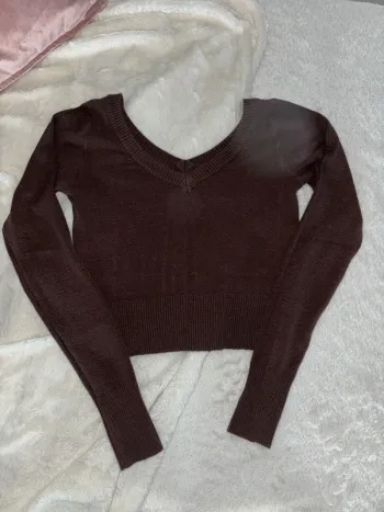 Pull court marron